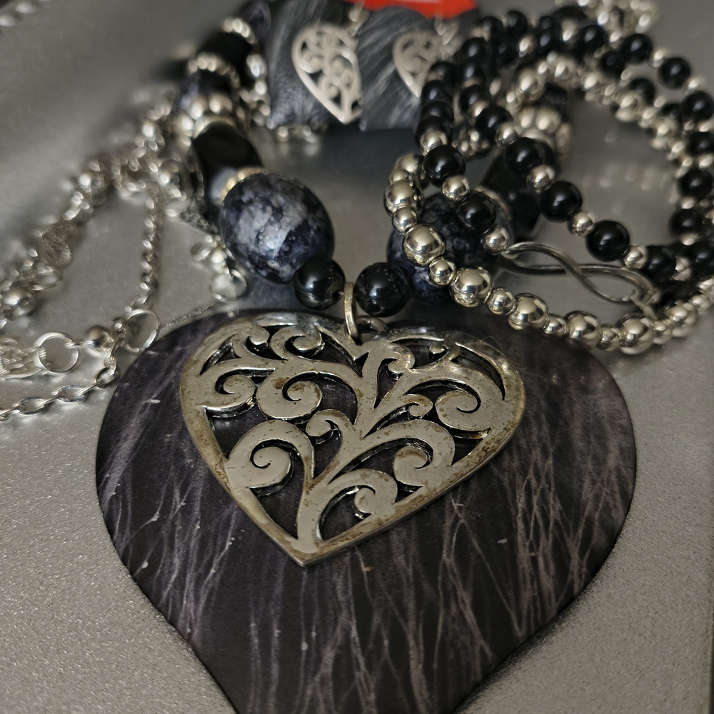 Heart Pendant Necklace in Black and Silver coordinated set